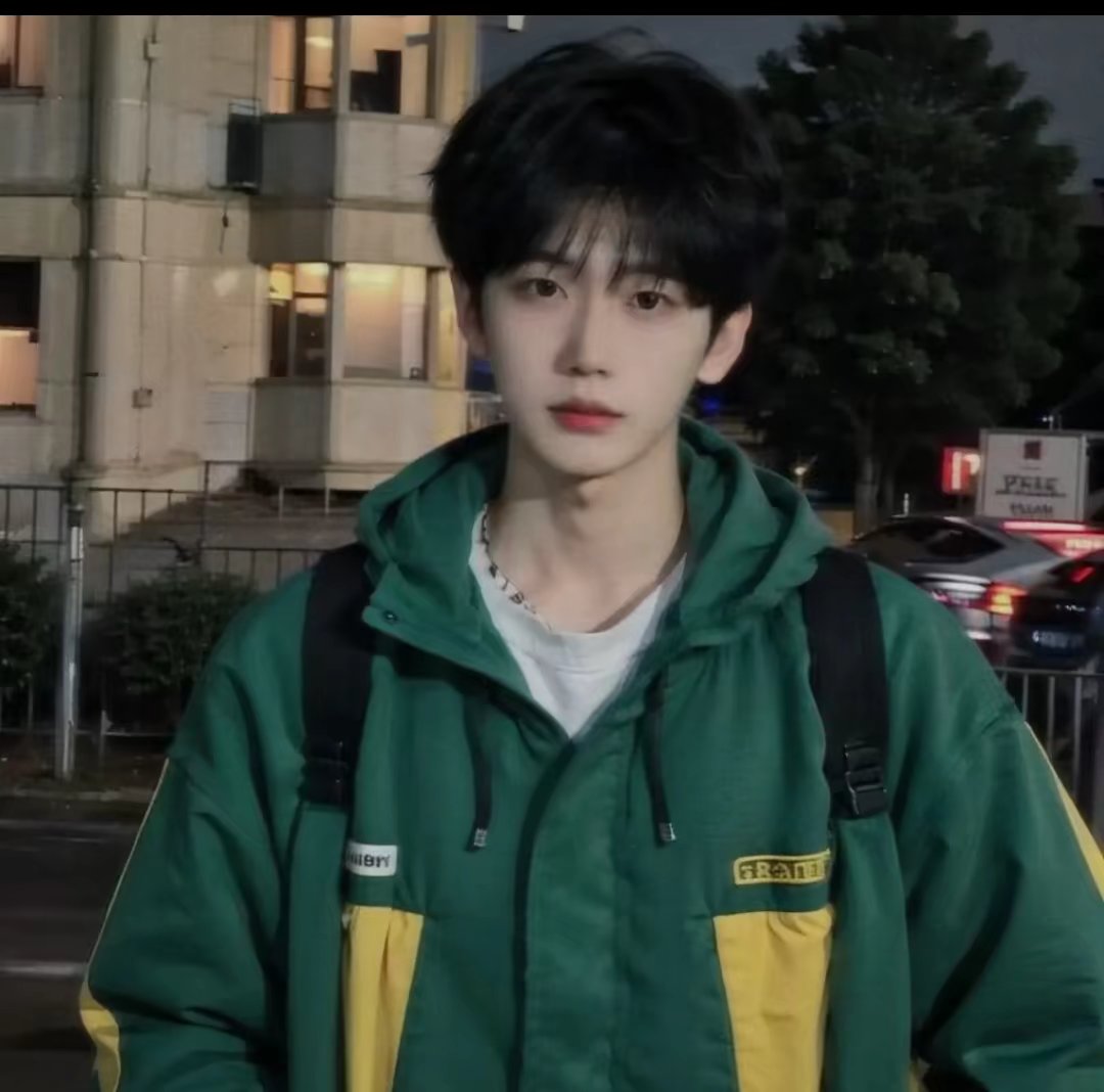 陪玩妹子浪楠的照片1