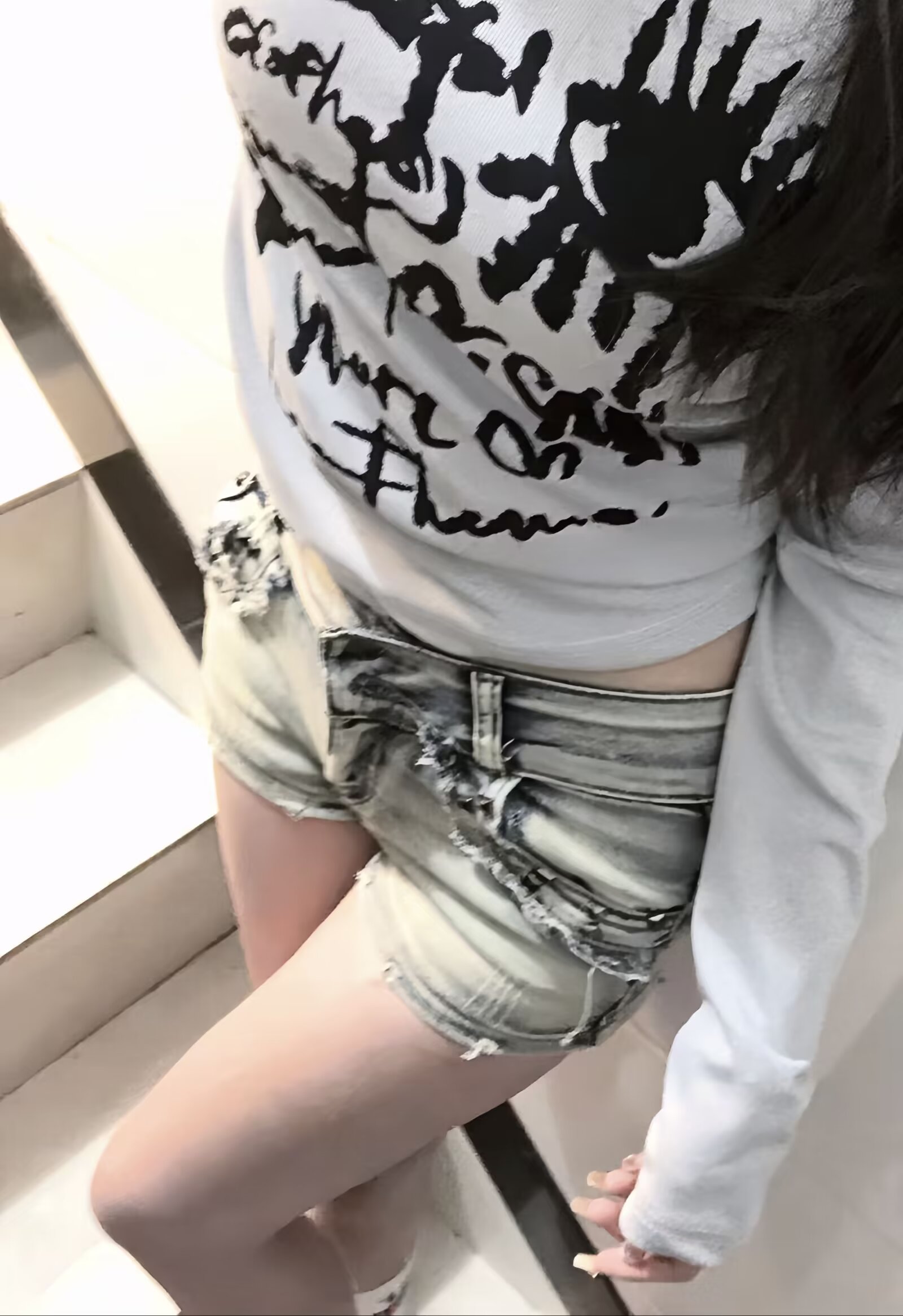陪玩妹子小璃爱喝奶的照片2